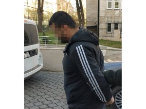 6 yıl hapis cezası bulunan şahsa tutuklama