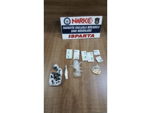 Yol kontrol noktasında uyuşturucu ele geçirildi