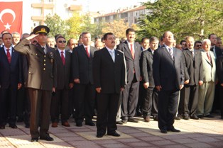 İlçelerde 10 Kasım kutlamaları