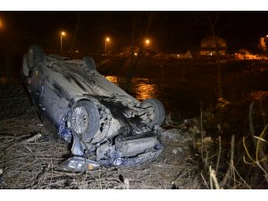 Karabük'te devrilen otomobilin sürücüsü yaralandı