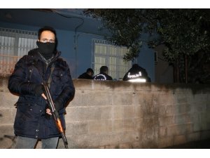 Gece yarısı müstakil eve EYP’li saldırı