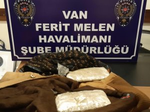 Uyuşturucuyla uçağa binmek isteyen İran uyruklu şahıslar yakalandı