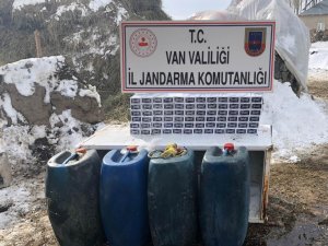 Saman altında kaçak mazot ve sigara ele geçirildi