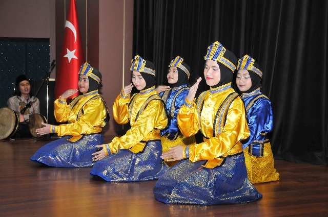 Endonezyalı Öğrenciler Selçuk’ta Buluştu