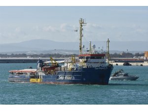 Sea Watch 3, Sicilya’da alıkonuldu