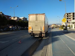 Alkollü olduğu iddia edilen sürücü yanındaki yaralıları bırakıp kaçtı