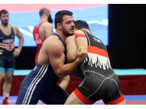 37. Vehbi Emre ve Hamit Kaplan Grekoromen Güreş Turnuvası başladı