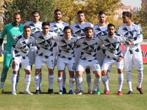 Anadolu Selçukspor fırsat tepti