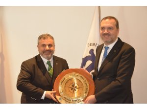 Sanayi kenti Aliağa, Yunanistan ve Mısır’a yakıt ikmalde rakip oluyor