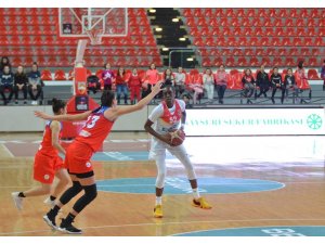 Bellona Kayseri Basketbol evinde yenildi