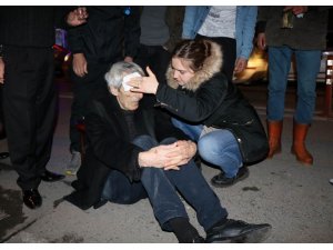 Ters şeritten giden motosiklet yayaya çarptı: 1 yaralı