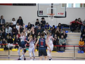 Türkiye Kadınlar Basketbol 1. Ligi: Elazığ İl Özel İdare: 95 - Yalova VIP Gençlik: 36