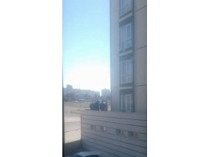 6. kattan düşen genç kız ağır yaralandı