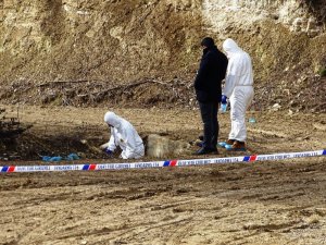 Hisarcık’ta dağlık arazide erkek cesedi bulundu