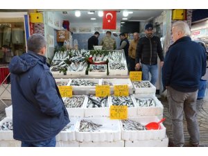 Balık fiyatları 10 TL’ye sabitlendi, talep patladı