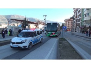 Taraftar ile polis arasında kısa süreli arbede