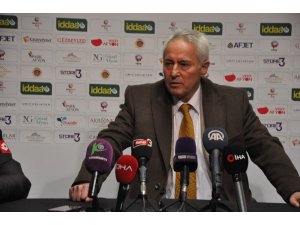 Coşkun Demirbakan: "Daha iyi olmamız lazım bu yeterli değil"
