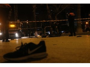 Lüks otomobiliyle yarış yapan sürücü dehşet saçtı: 2 ölü 3 yaralı