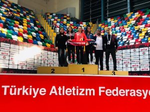 Karslı atlet Türkiye Salon Şampiyonasında şampiyon oldu
