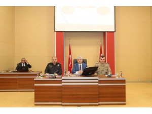Hatay Valisi Doğan: “31 Mart seçimlerinde Suriyeliler mecbur kalmadıkça sokağa çıkmayacak”