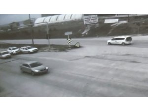 Trafik kazaları KGYS kameralarına yansıdı