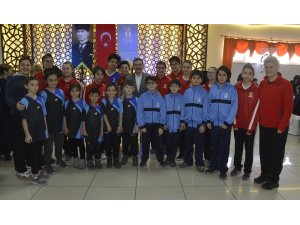 Başkan Ataç, Tepebaşı sporcularıyla bir araya geldi