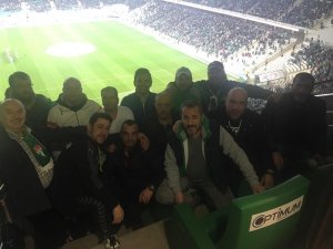Teksas’ın efsane isimleri maçı bir arada izledi