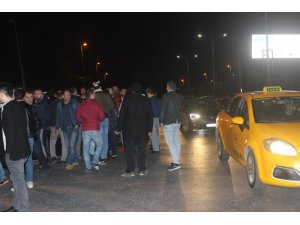 UBER şoförleri darp iddiasına karşı ayaklandı