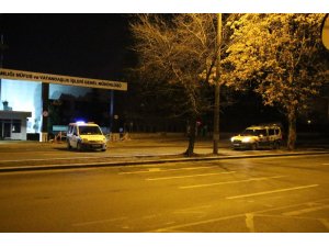 Başkent’te İl Jandarma Komutanlığı karşısında şüpheli çuval alarmı