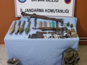 Batman’da teröristlere ait sığınakta çok sayıda mühimmat ele geçirildi