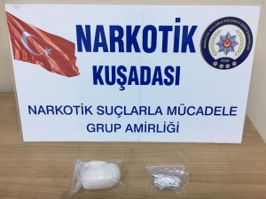 Kuşadası polisinden uyuşturucu ticareti yapılan eve şok baskın