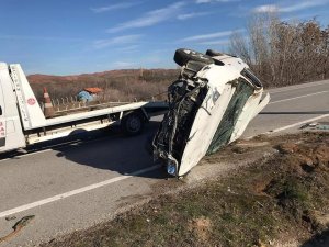 Takla atan araçtan sağlam çıktılar