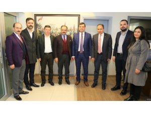 Başkan adayından, başkana ziyaret