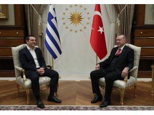 Erdoğan, Aleksis Çipras’ı kabul etti.