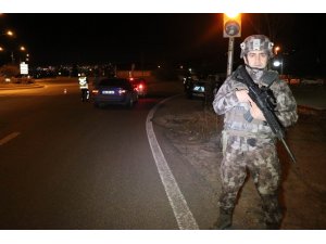 Kayseri’de PÖH’lü polis uygulaması