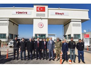 Vali Soytürk Çobanbey Sınır Kapısında incelemelerde bulundu