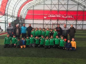 Futbol okulları ziyaret ediliyor