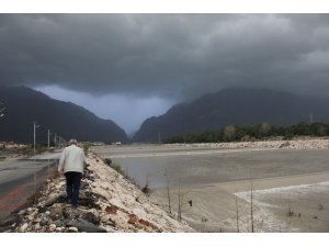 Buse’yi arama çalışmalarına fırtına engeli