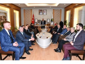 MHP yönetiminden Taban’a destek ziyareti