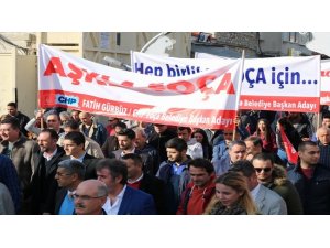 CHP, Foça’da seçim startını miting havasında verdi
