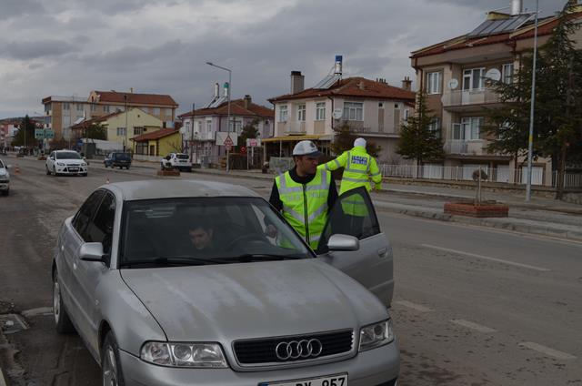 Kaymam Kadiroğlu, trafikte "yaya önceliği" uygulamasına katıldı
