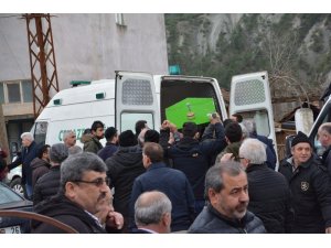 Genç işçi son yolculuğuna uğurlandı