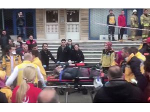 Kartal'da bina çökmesine ilişkin soruşturma