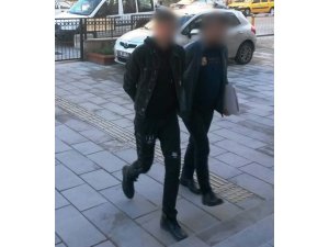 Hırsızlık zanlısını elindeki dövme yakalattı