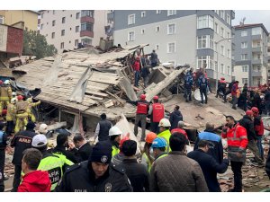 Kartal'da bina çökmesi