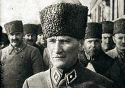 Atatürk'ün sansürlenen mektubu çöpten çıktı