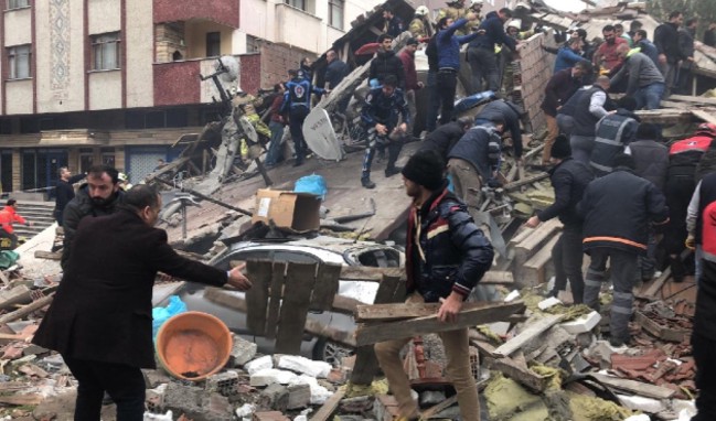 Çöken binada hayatını kaybedenlerin kimliği belli oldu!
