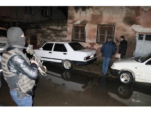 Adana’da suç örgütüne operasyon: 29 gözaltı