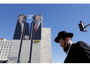 Netanyahu'nun Trump'ın Yahudilerle ilgili açıklamalarına sessiz kalması eleştirildi