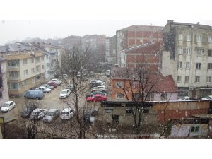 İnegöl’de kar sürprizi